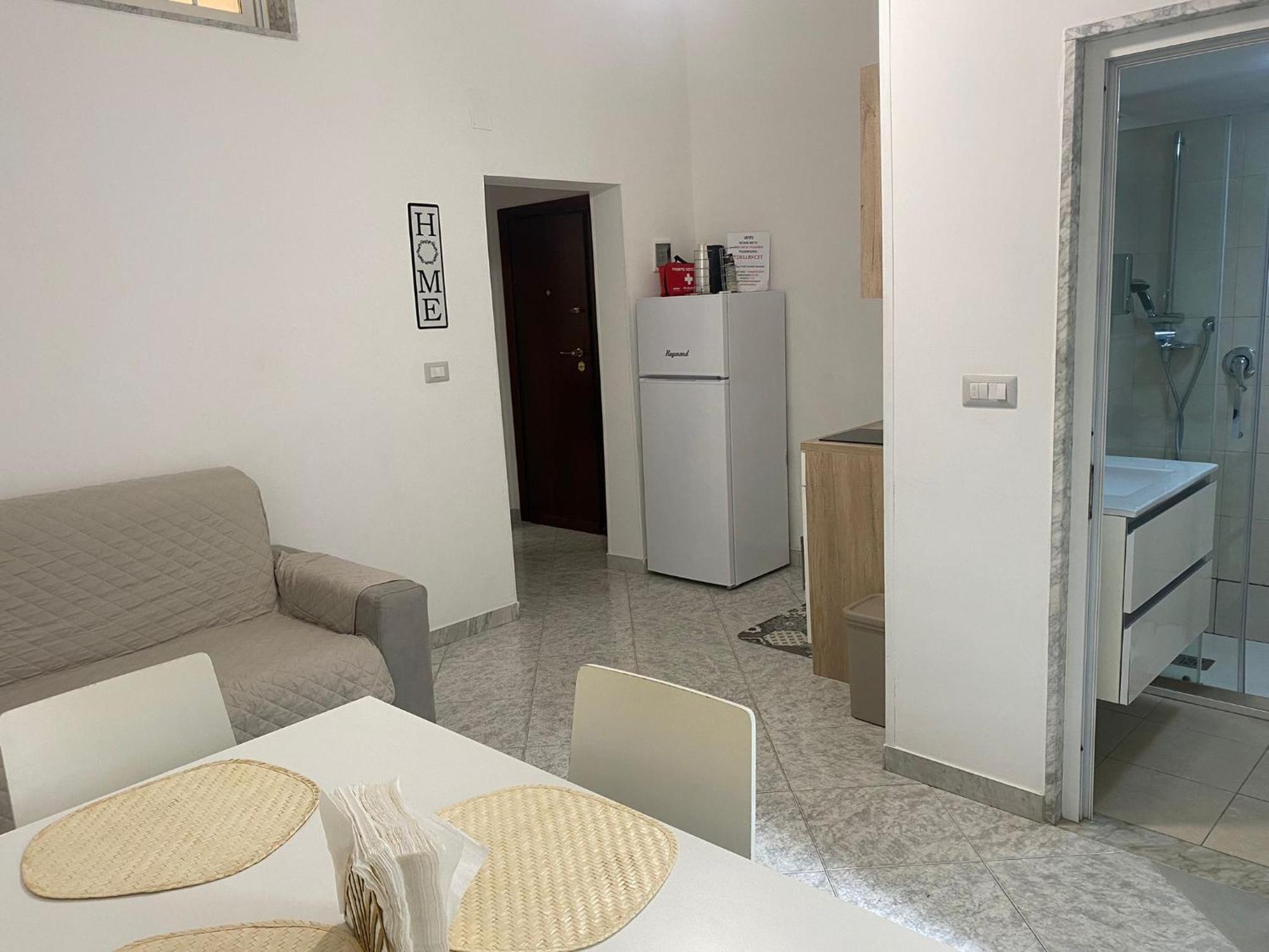 Newhouse Class باري المظهر الخارجي الصورة